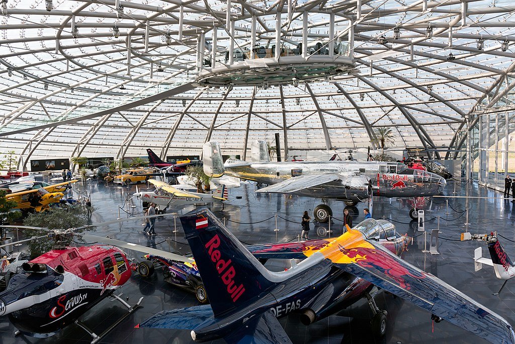 αεροναυτικό μουσείο Hangar 7.