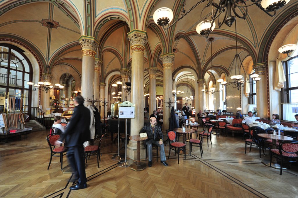 Εσωτερικό καφετέριας στην Βιέννη.