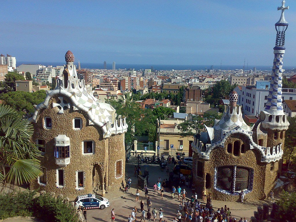 Σπίτια μελομακάρονα την Βαρκελώνη.