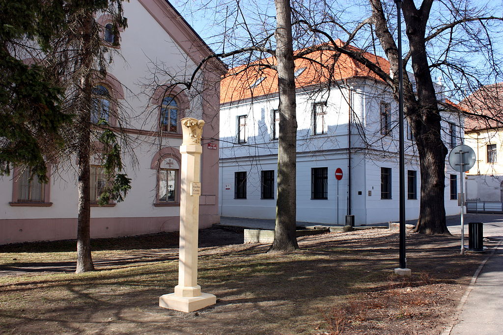 &Kappa;&tau;ί&rho;&iota;&alpha; &sigma;&tau;&omicron; Poděbrady.