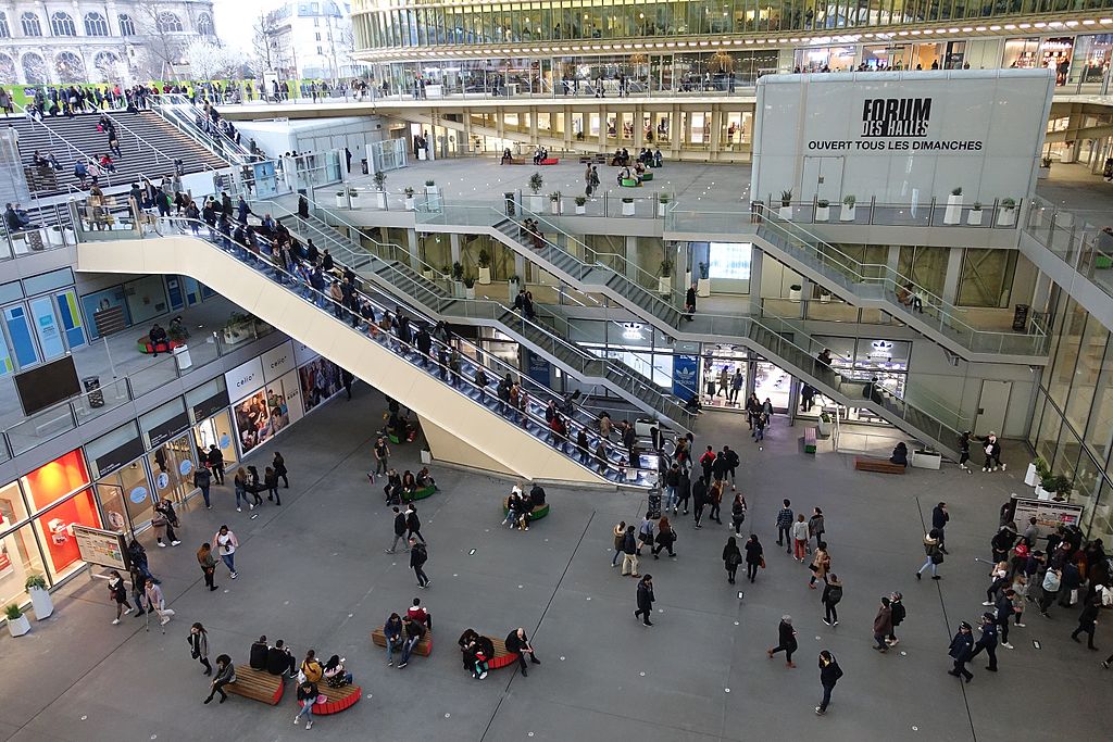 &Epsilon;&mu;&pi;&omicron;&rho;&iota;&kappa;ό &kappa;έ&nu;&tau;&rho;&omicron; Forum des Halles.