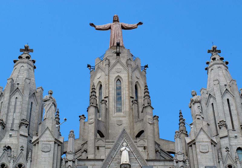Η κορυφή του ναού Tibidabo.